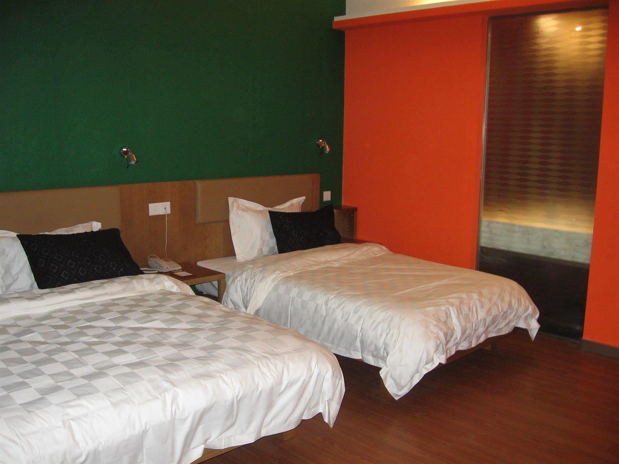 Gangding Garden Inn Canton Extérieur photo